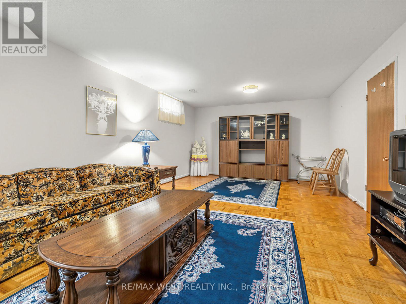 407 BRIMORTON DRIVE - 23