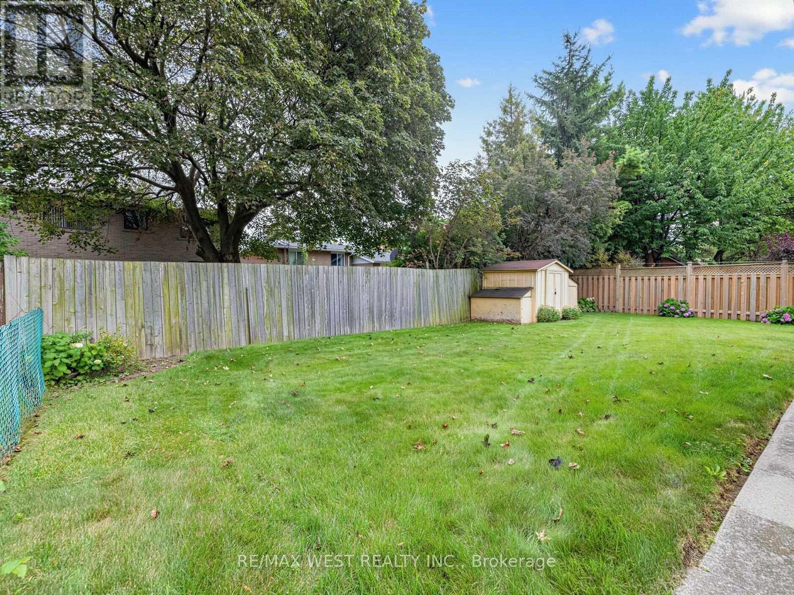 407 BRIMORTON DRIVE - 32