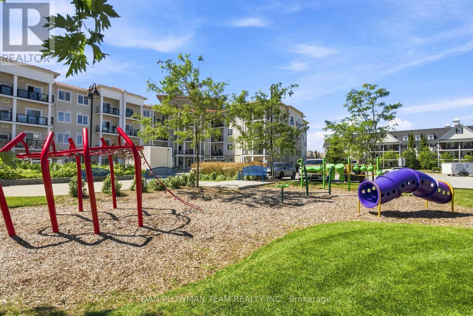 #424 50 LAKEBREEZE DRIVE - Image 20