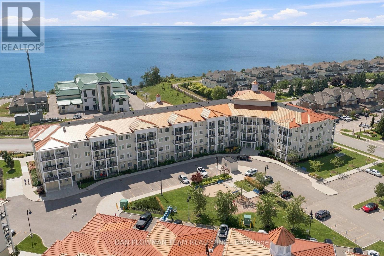 #424 50 LAKEBREEZE DRIVE - Image 24