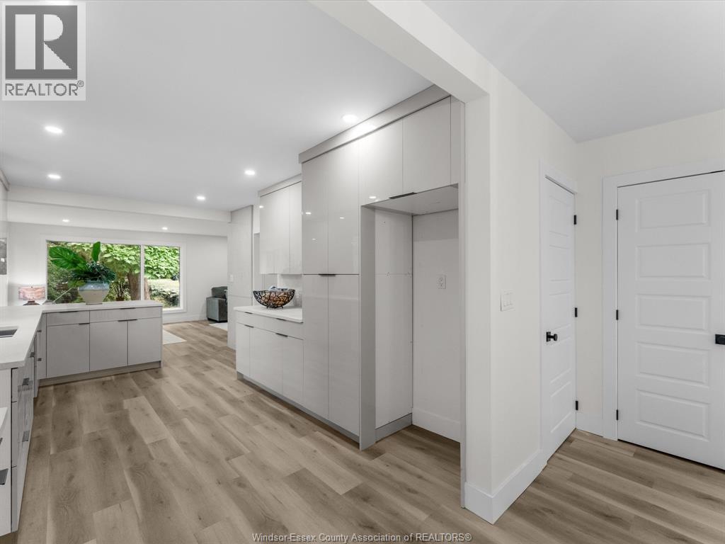 1838 SEACLIFF DRIVE - Image 14