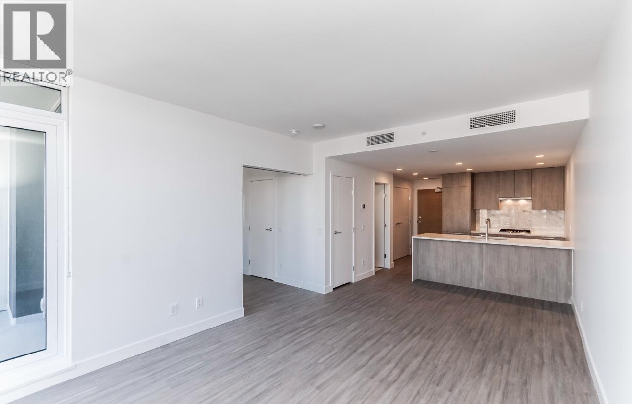 6398 SILVER Avenue, Burnaby, British Columbia, V5H0K7, Burnaby, British Columbia — photo 4 of 5