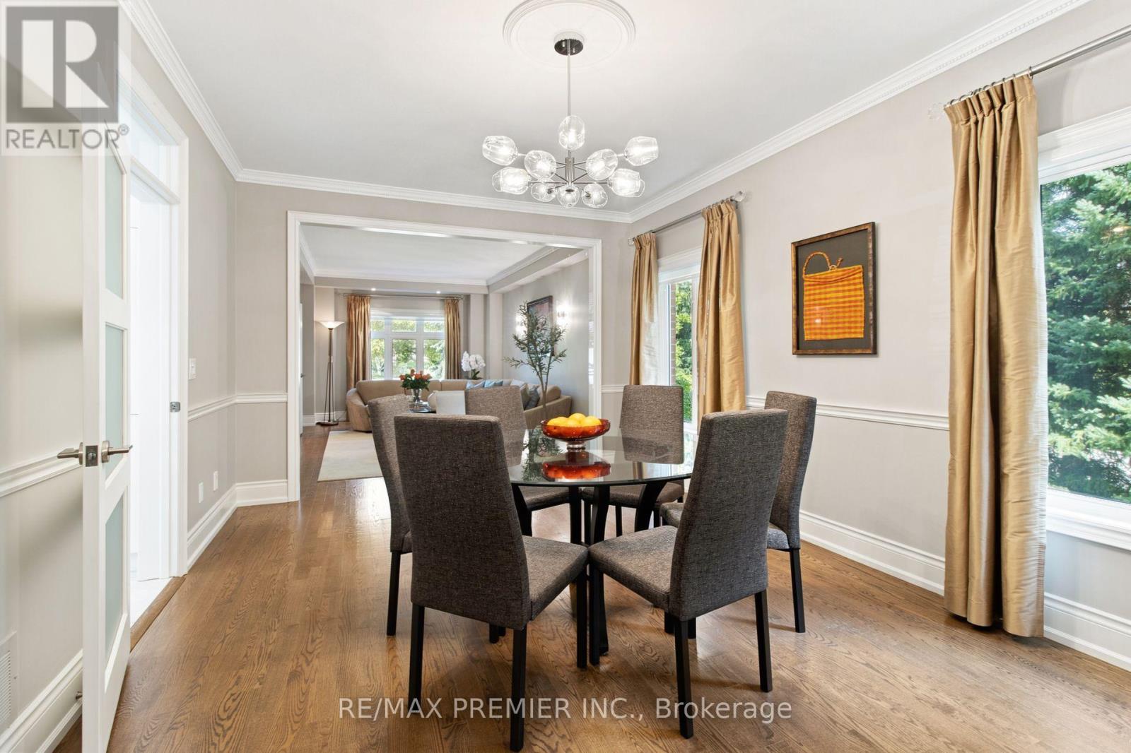 19 STOCKDALE CRESCENT - 9