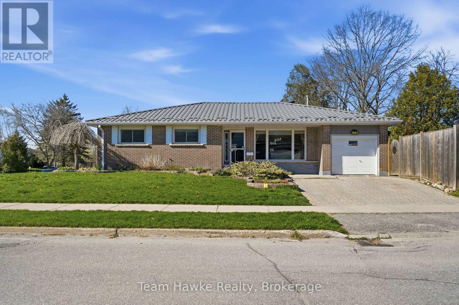 958 MONTREAL STREET - 2