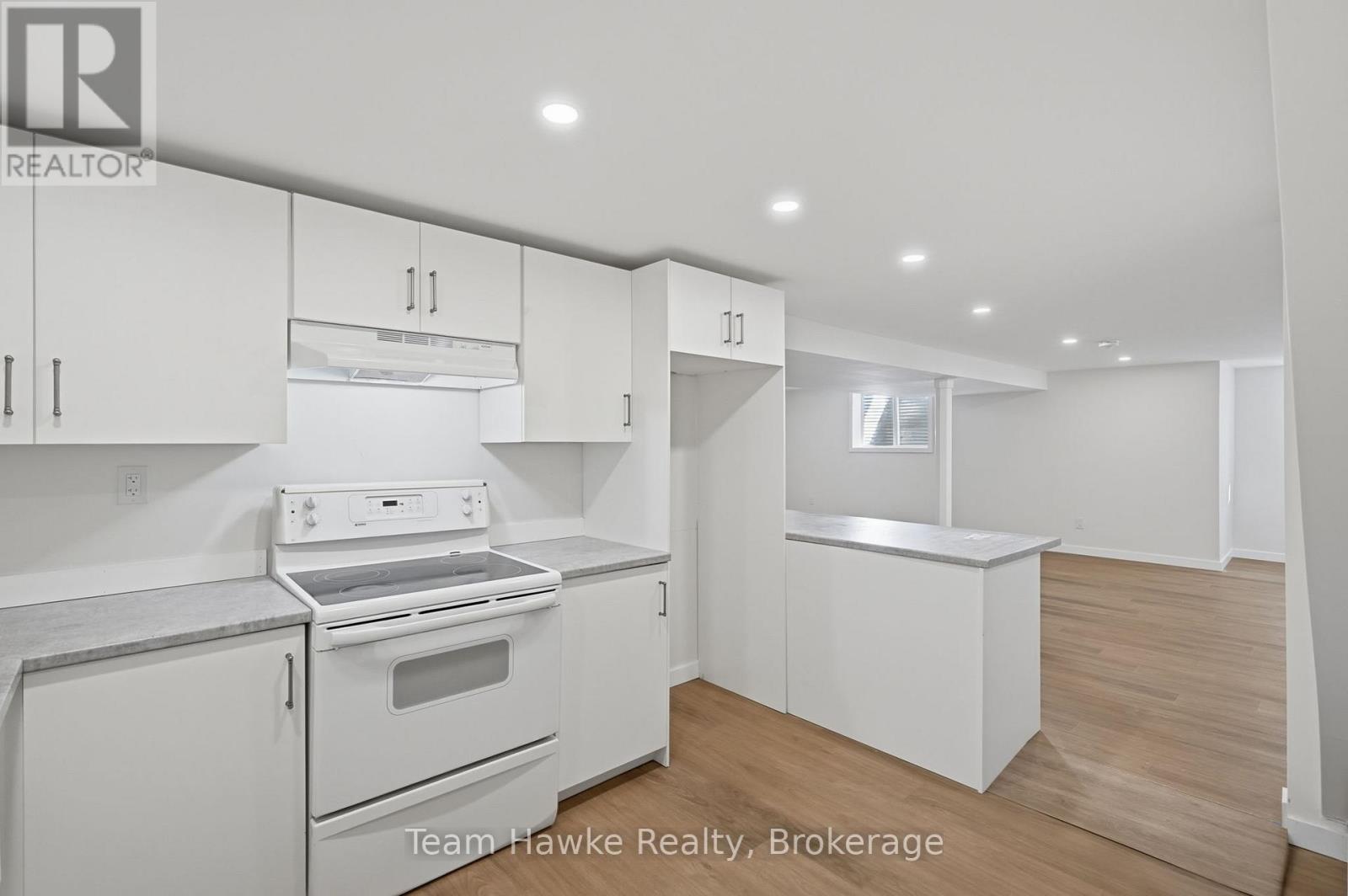 958 MONTREAL STREET - Image 30