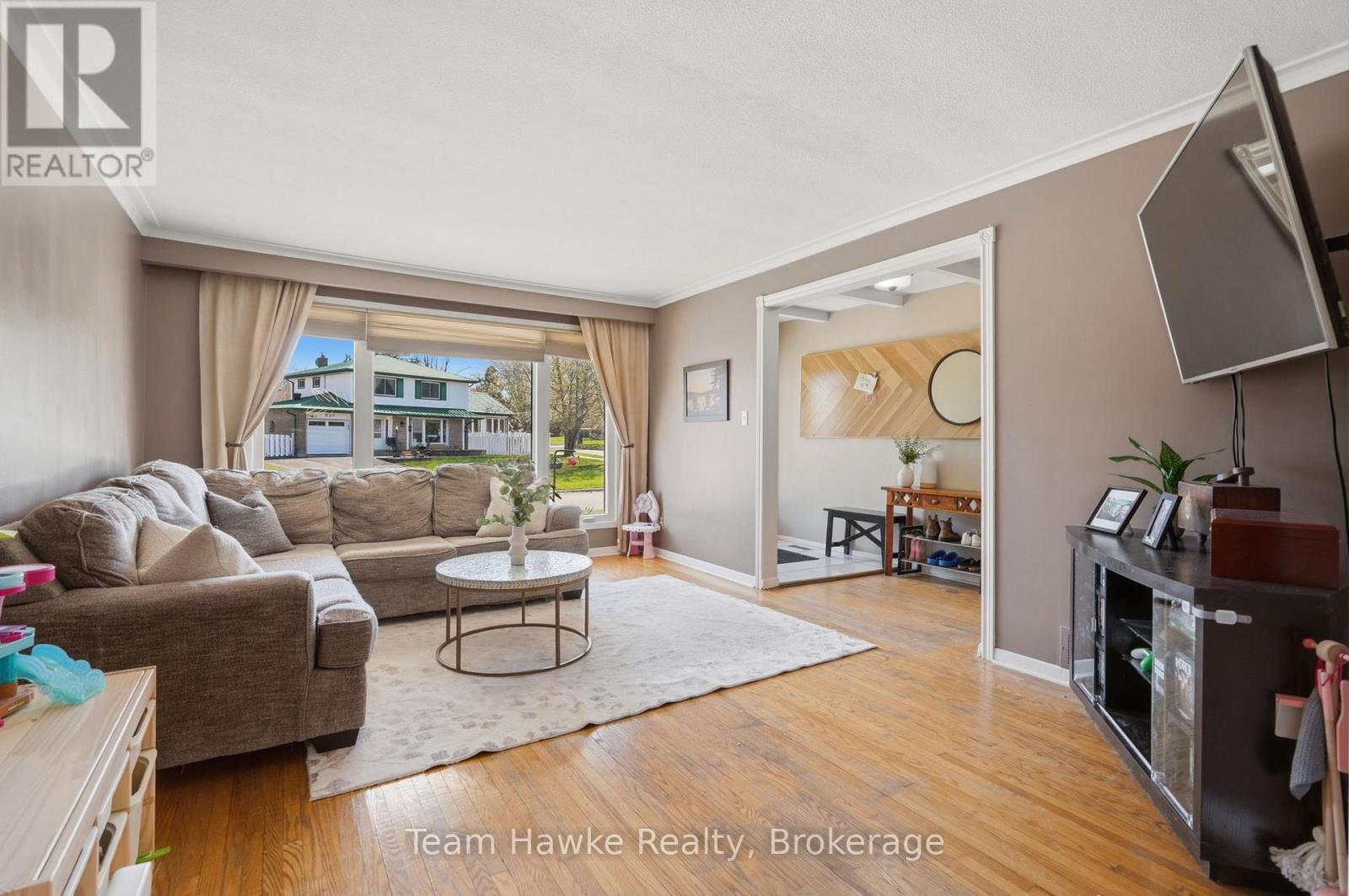 958 MONTREAL STREET - Image 7