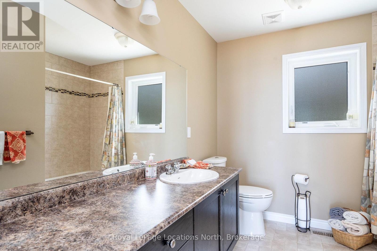 127 FRASER STREET - 32