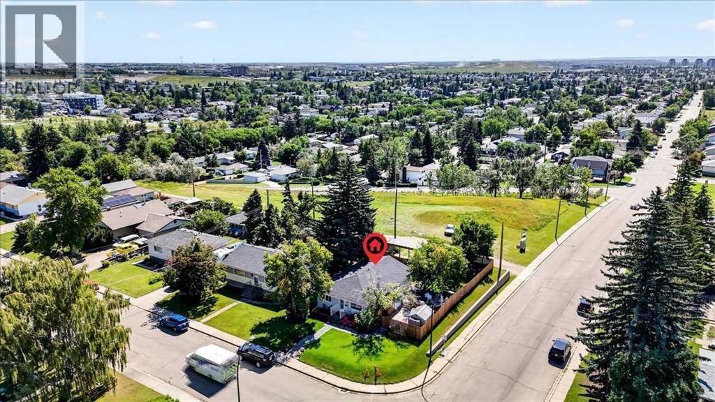227 Lynnwood Drive SE - 2