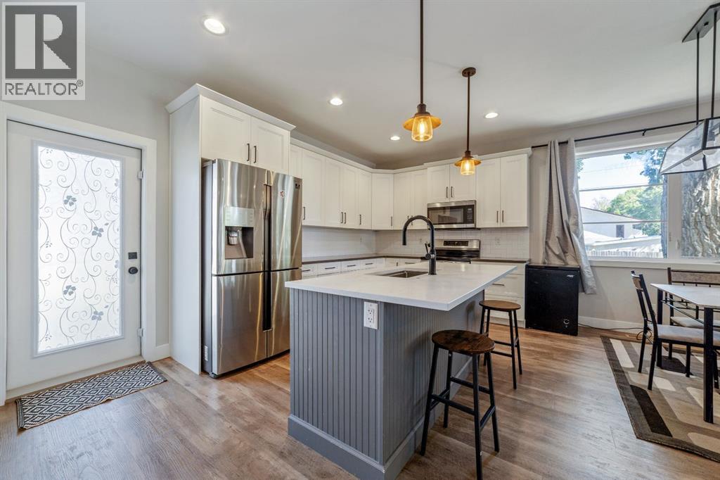 624 19 Street N - Image 13
