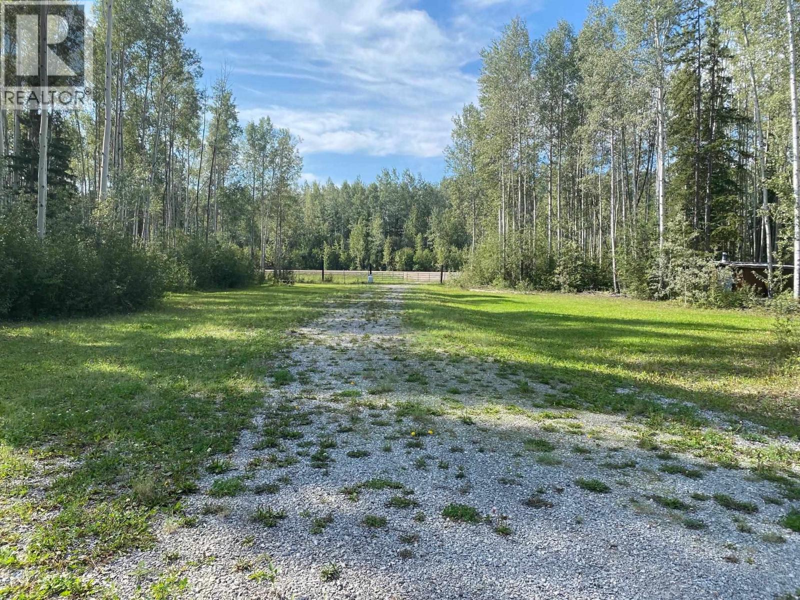 #MILE 317 LIARD HIGHWAY - Image 25