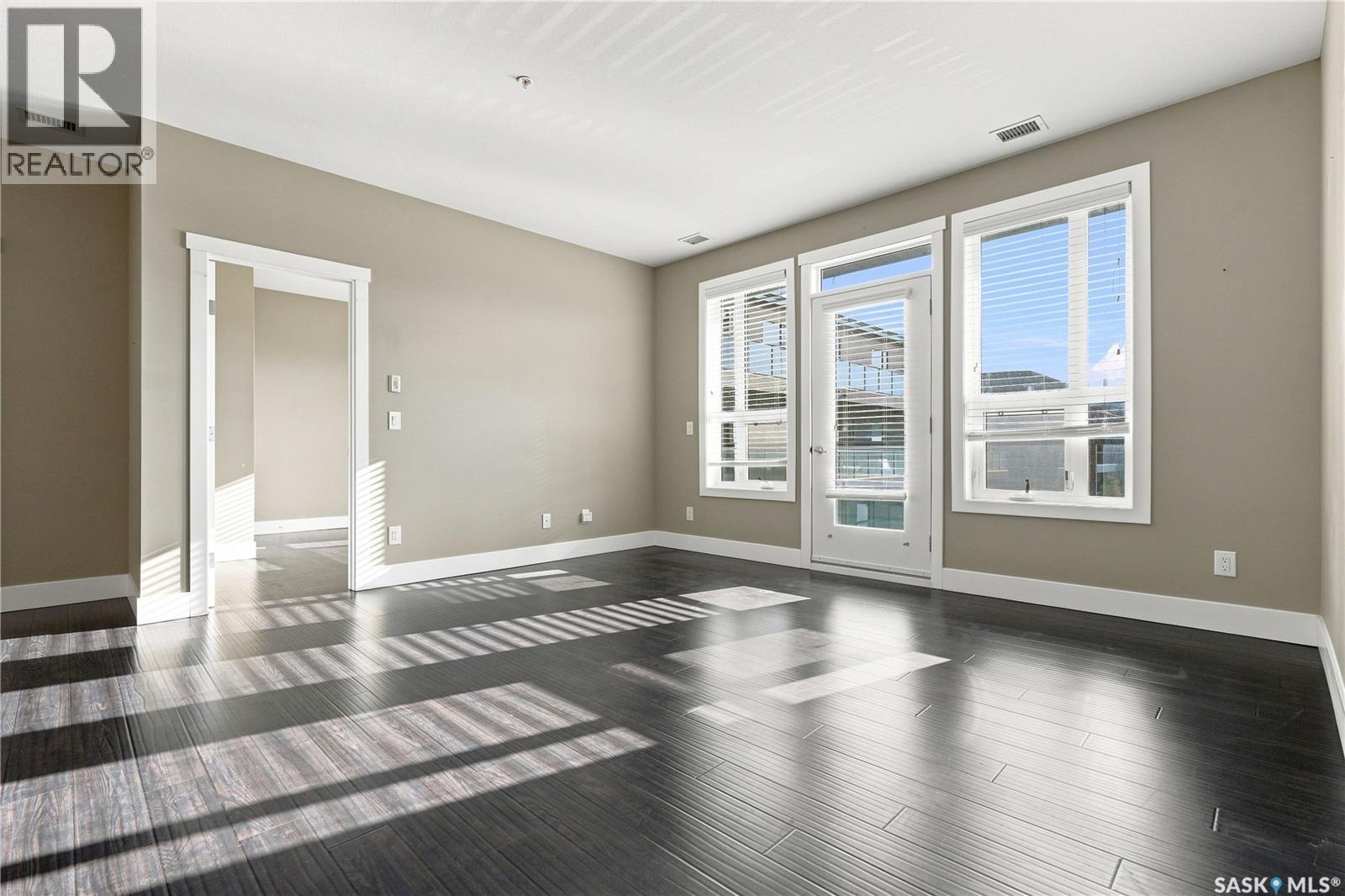 211 415 Maningas BEND, Saskatoon — photo 23