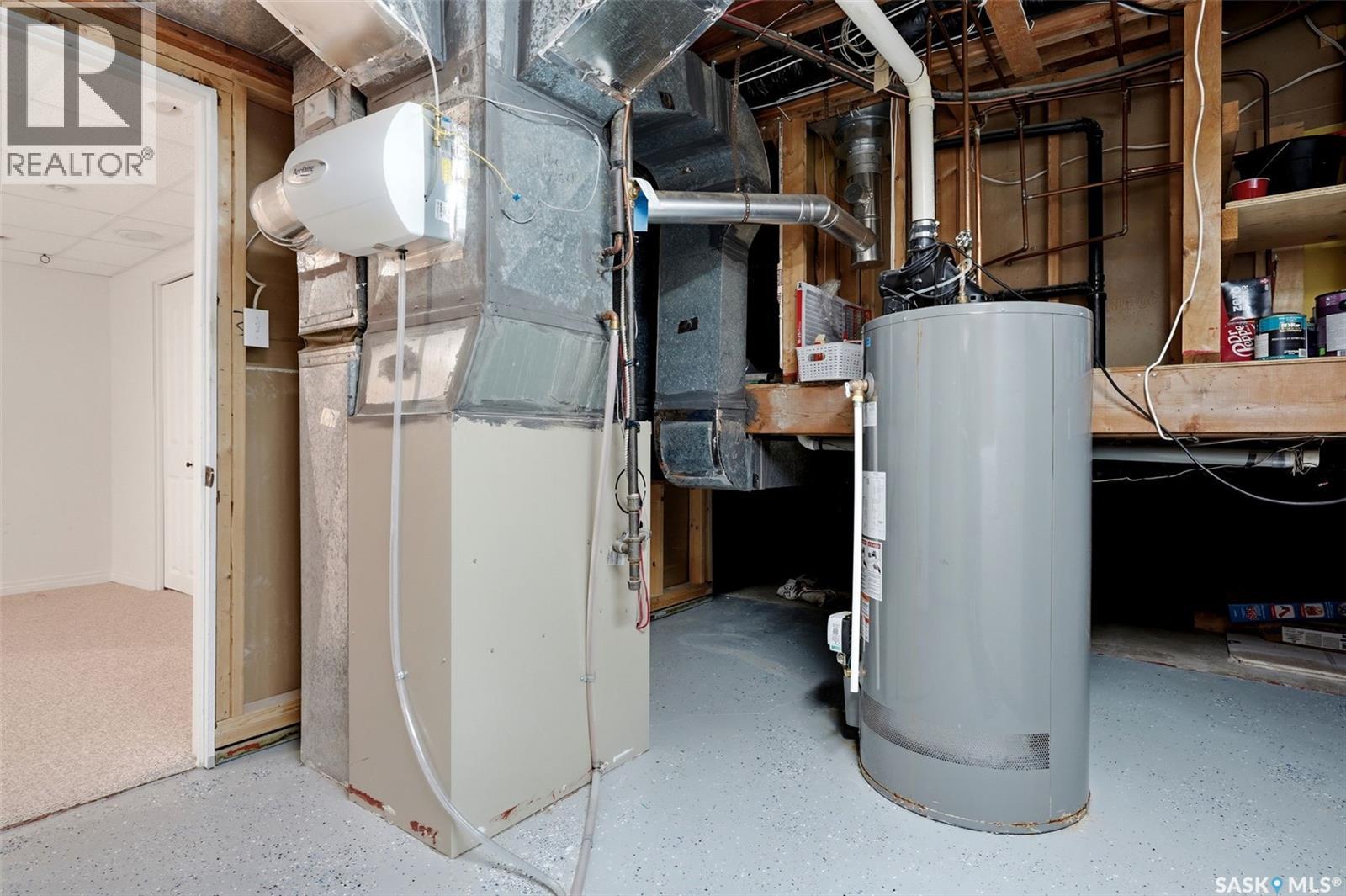 726 McIntosh STREET N - Image 33