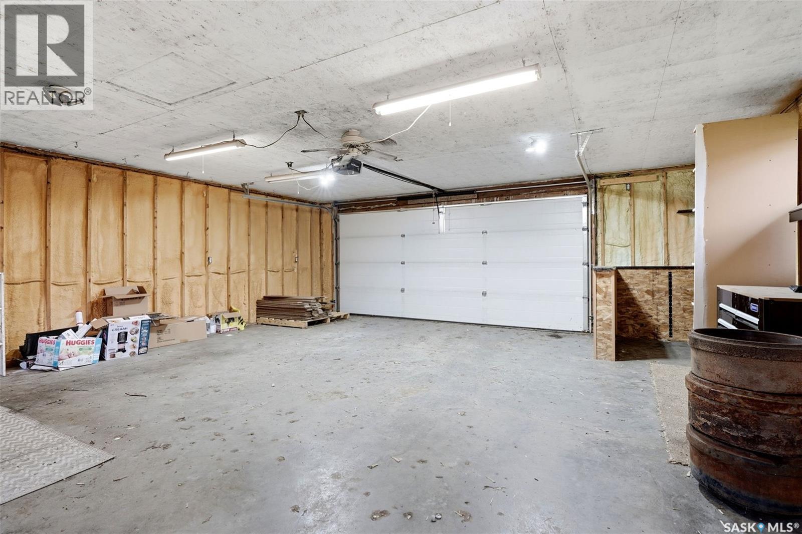 726 McIntosh STREET N - Image 44