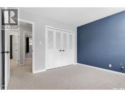 726 Mcintosh Street N, Regina, SK S4R5Z4 Photo 17