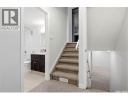 726 Mcintosh Street N, Regina, SK S4R5Z4 Photo 23