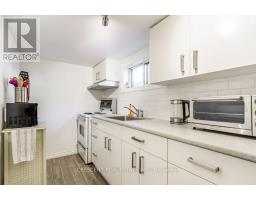 Lower - 603 Saint Clarens Avenue, Toronto, ON M6H3W8 Photo 12
