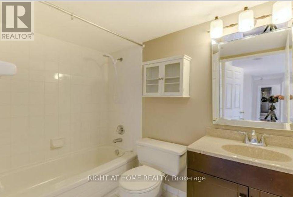 #905 400 WEBB DRIVE - Image 12