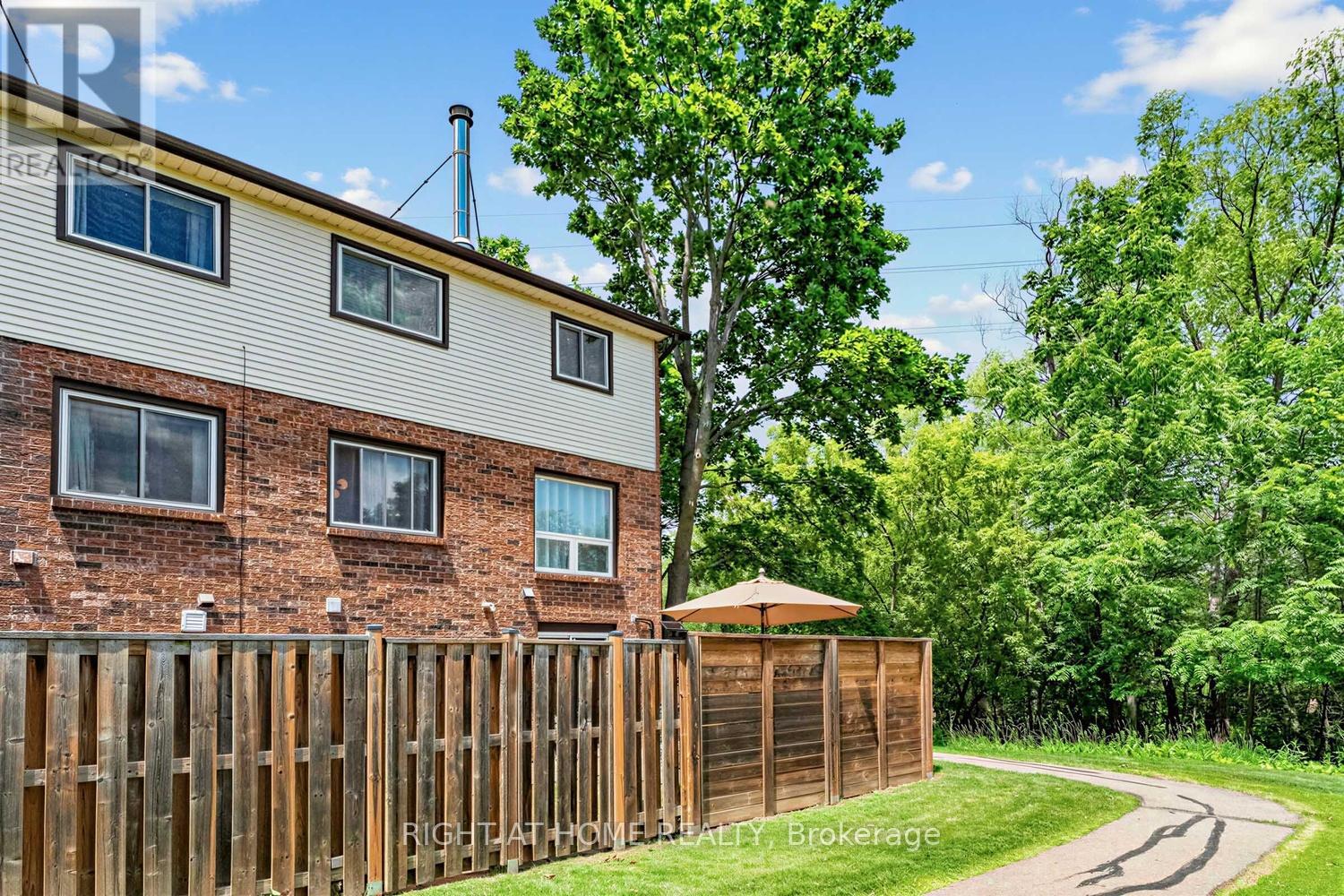 #21 2065 AMHERST HEIGHTS COURT - 30