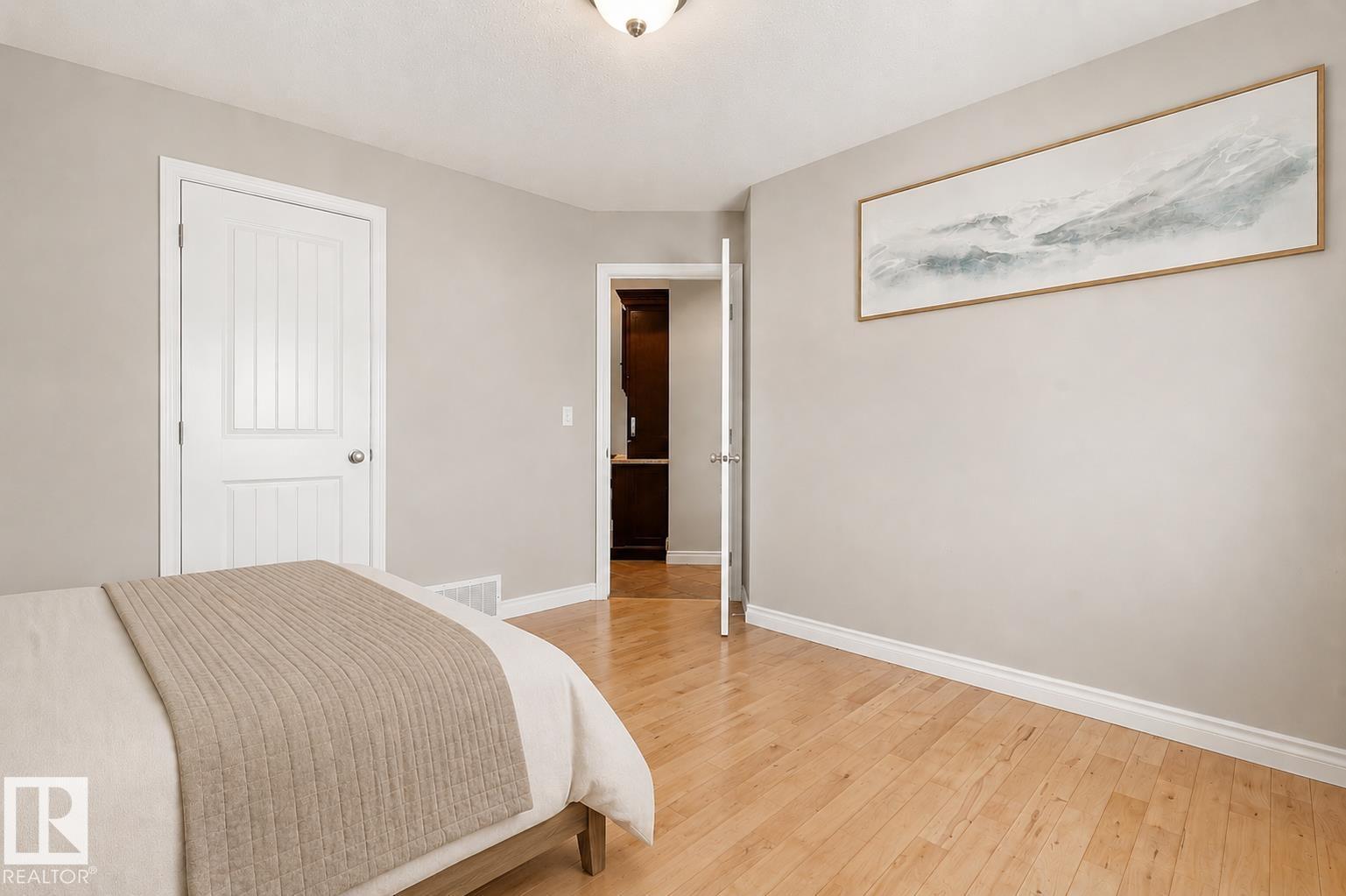 4806 53 Street - Image 16