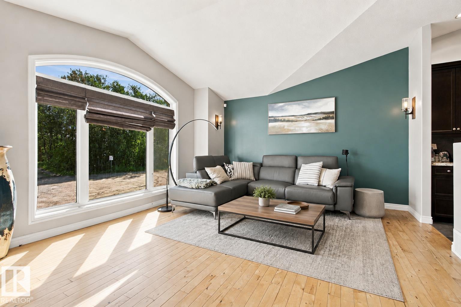 4806 53 Street - 9