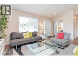 3043 Raymur Pl, Qualicum Beach, BC V9K2N9 Photo 17