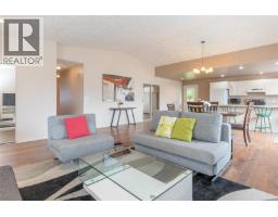 3043 Raymur Pl, Qualicum Beach, BC V9K2N9 Photo 20