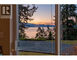 3043 Raymur Pl, Qualicum Beach, BC V9K2N9 Photo 22