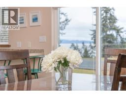 3043 Raymur Pl, Qualicum Beach, BC V9K2N9 Photo 23