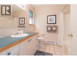 3043 Raymur Pl, Qualicum Beach, BC V9K2N9 Photo 30