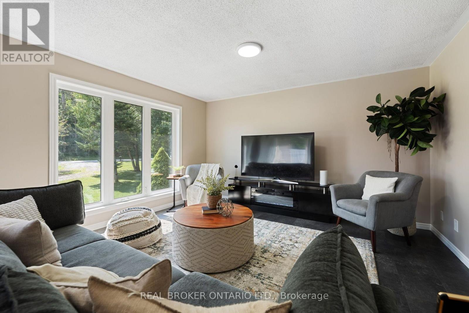 553 NORFOLK COUNTY ROAD 21 - Image 10