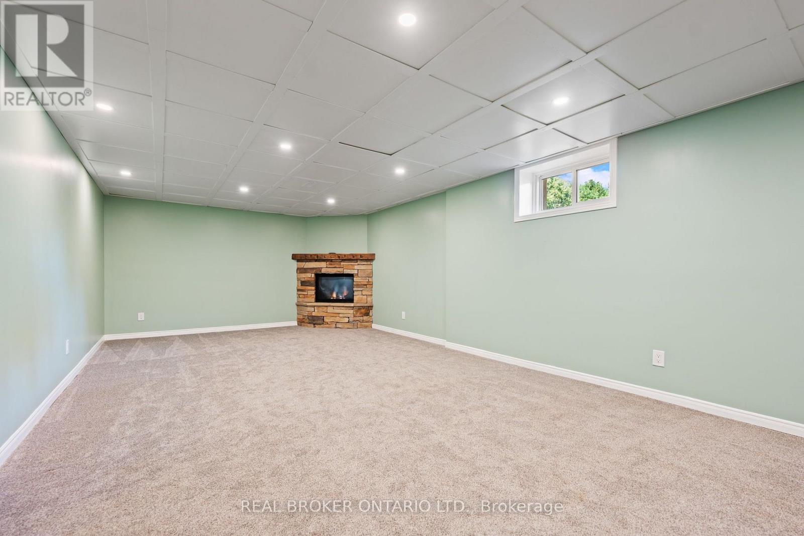 553 NORFOLK COUNTY ROAD 21 - Image 24