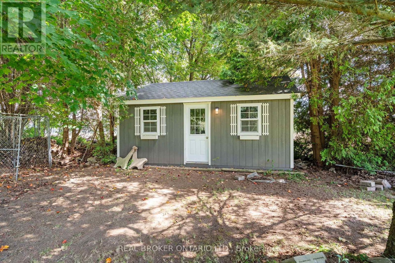 553 NORFOLK COUNTY ROAD 21 - 32