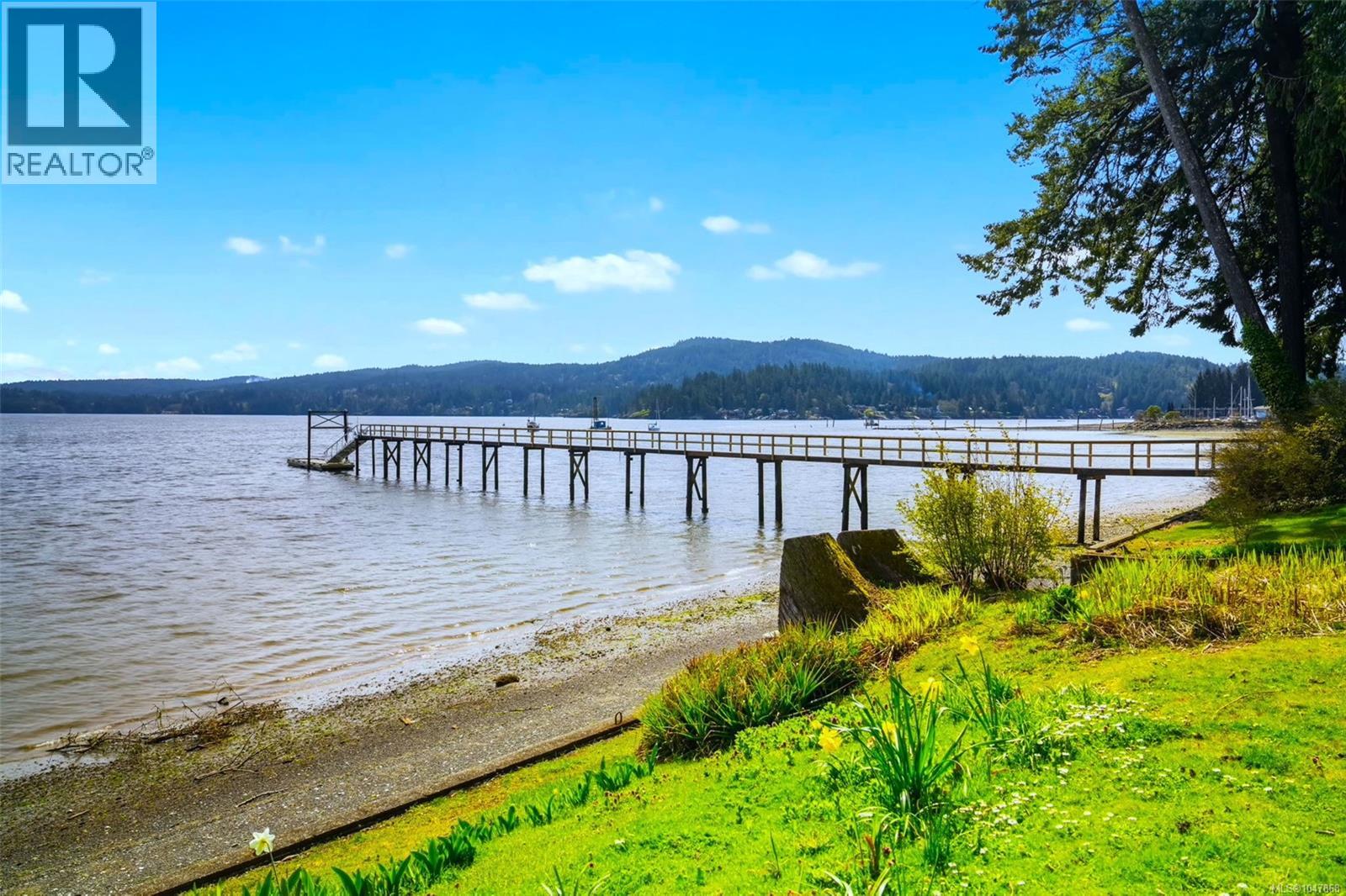 5991 Sooke Rd - 1