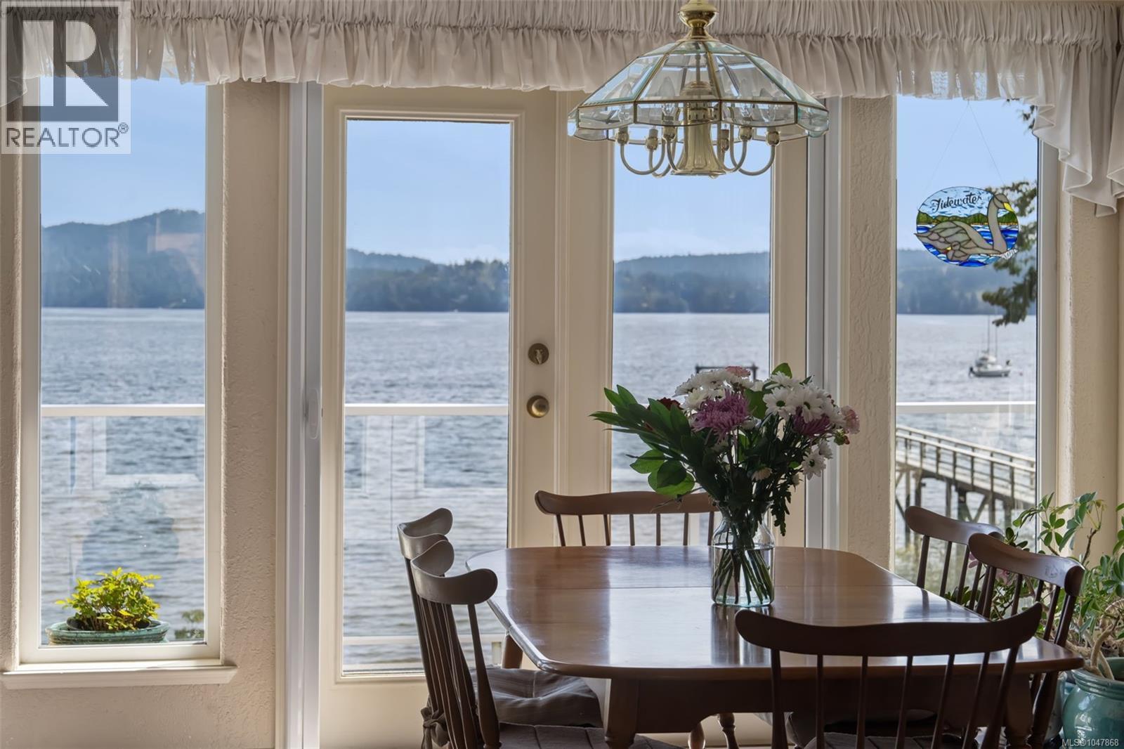 5991 Sooke Rd - Image 12