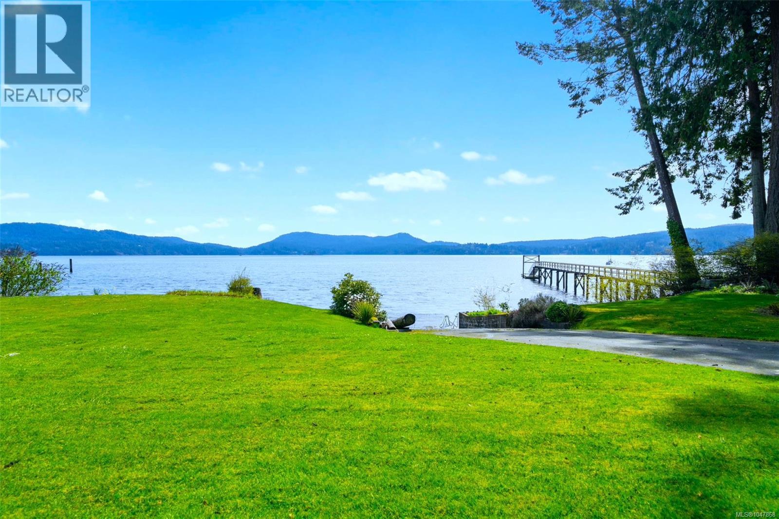 5991 Sooke Rd - 2