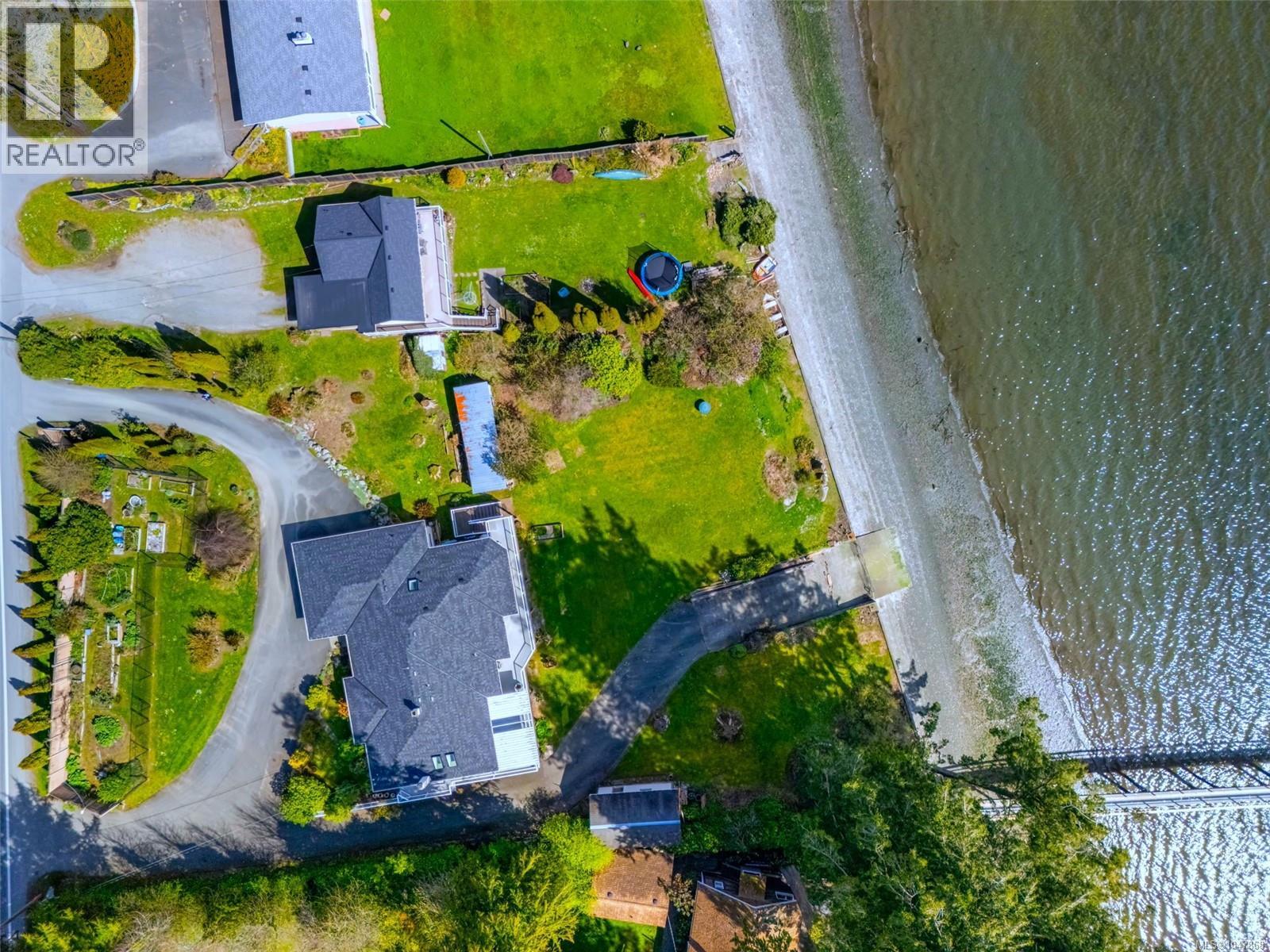 5991 Sooke Rd - Image 25