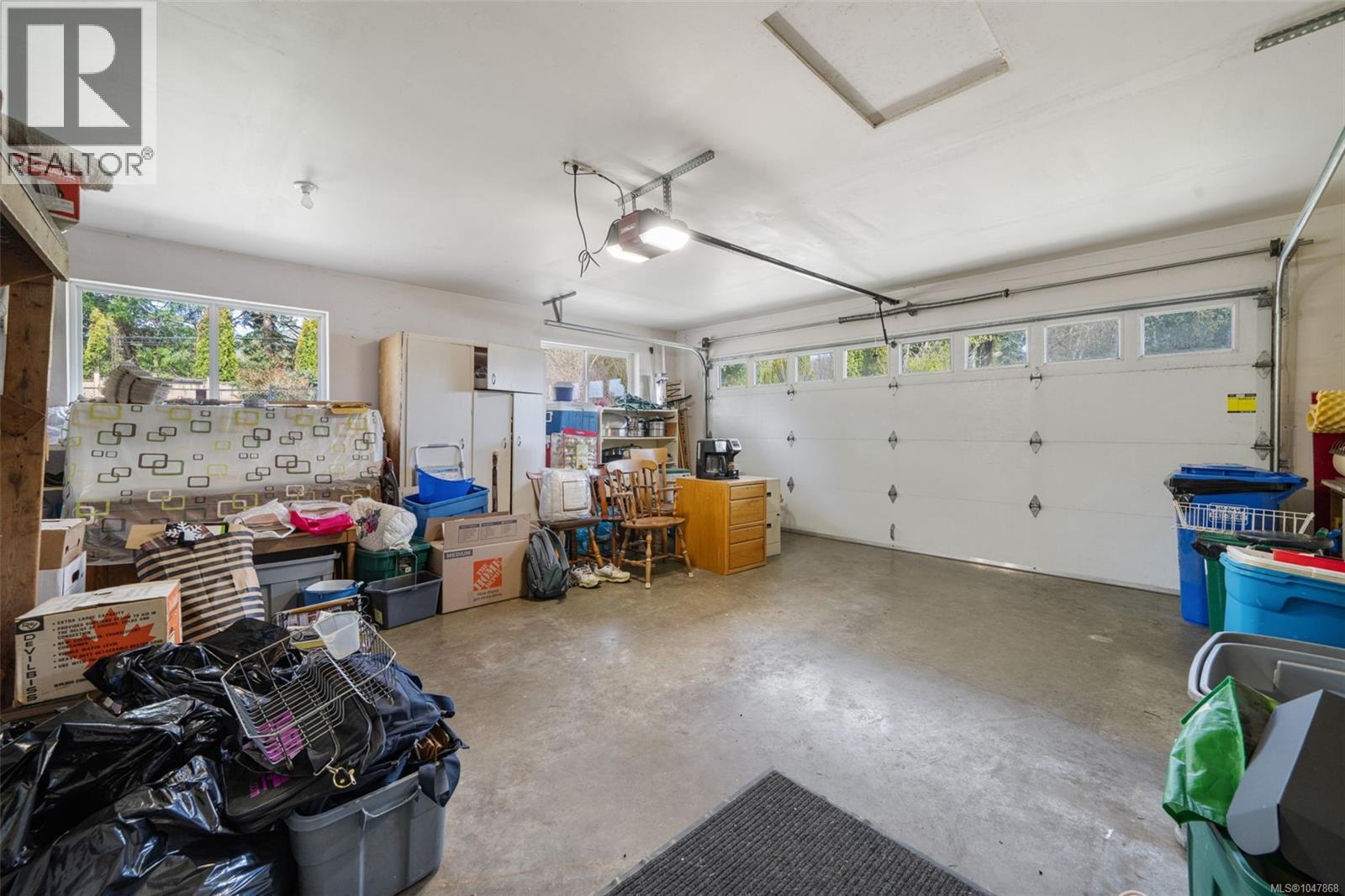 5991 Sooke Rd - 34