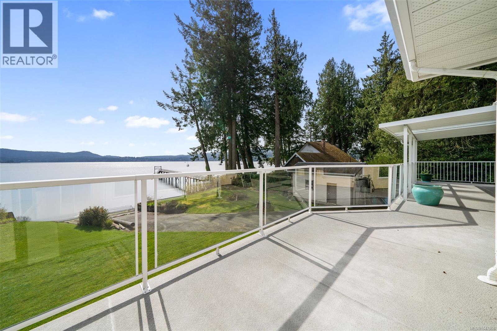 5991 Sooke Rd - Image 43