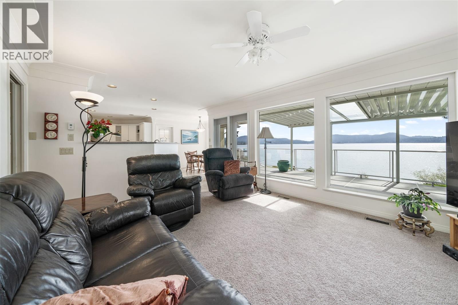 5991 Sooke Rd - Image 7