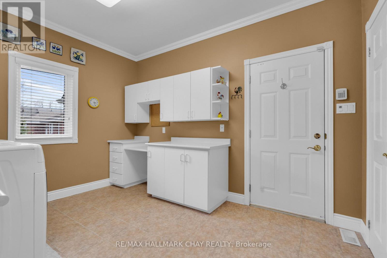 16 CHESTNUT LANE - Image 21