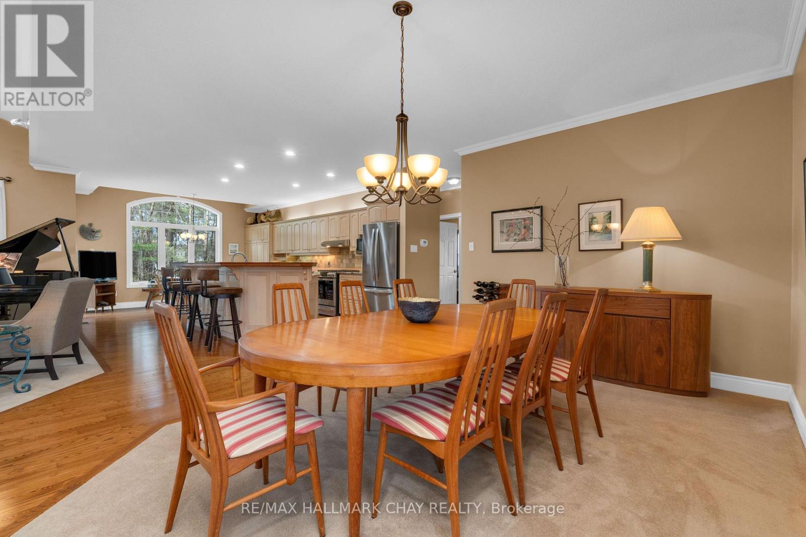 16 CHESTNUT LANE - Image 13