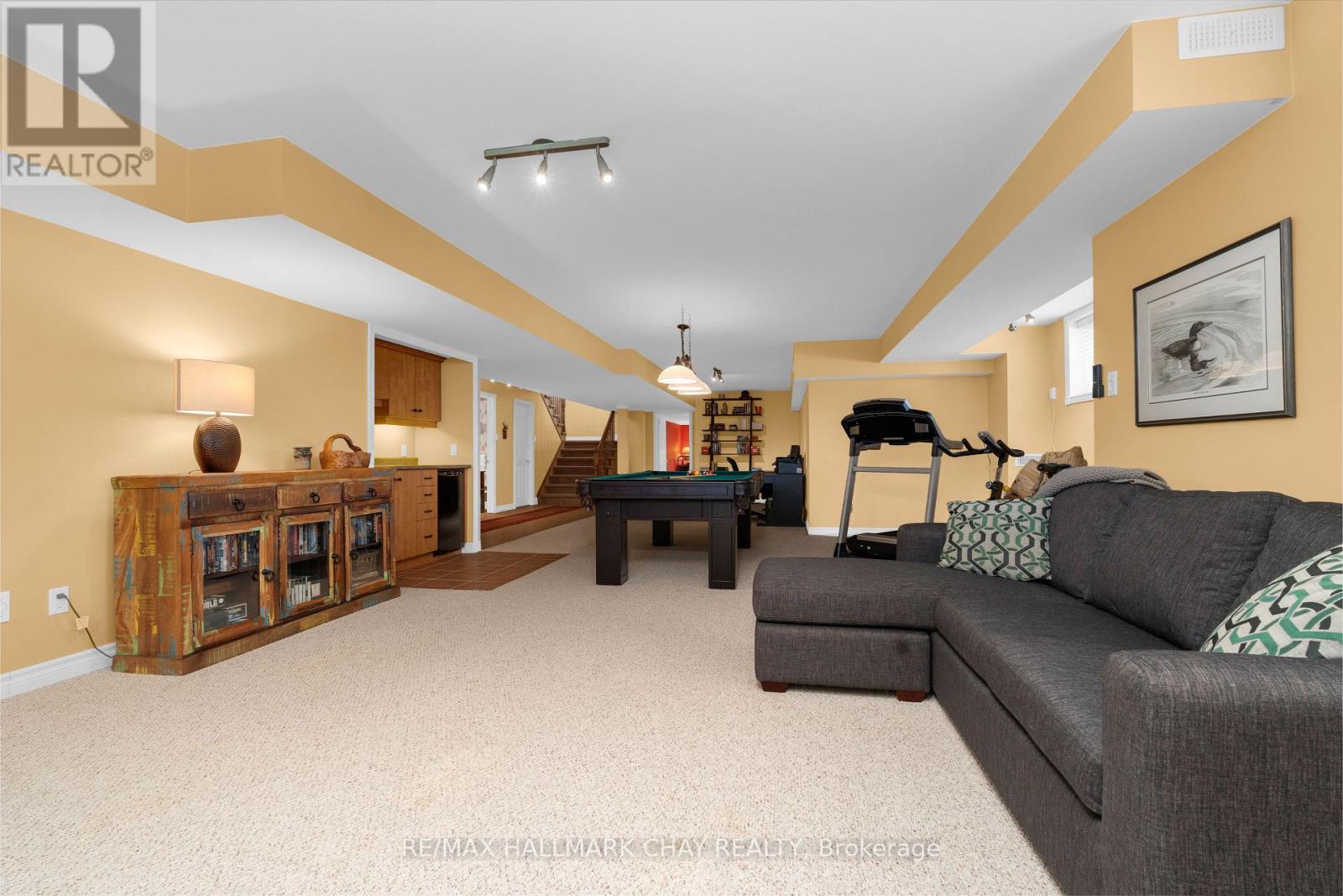 16 CHESTNUT LANE - Image 23