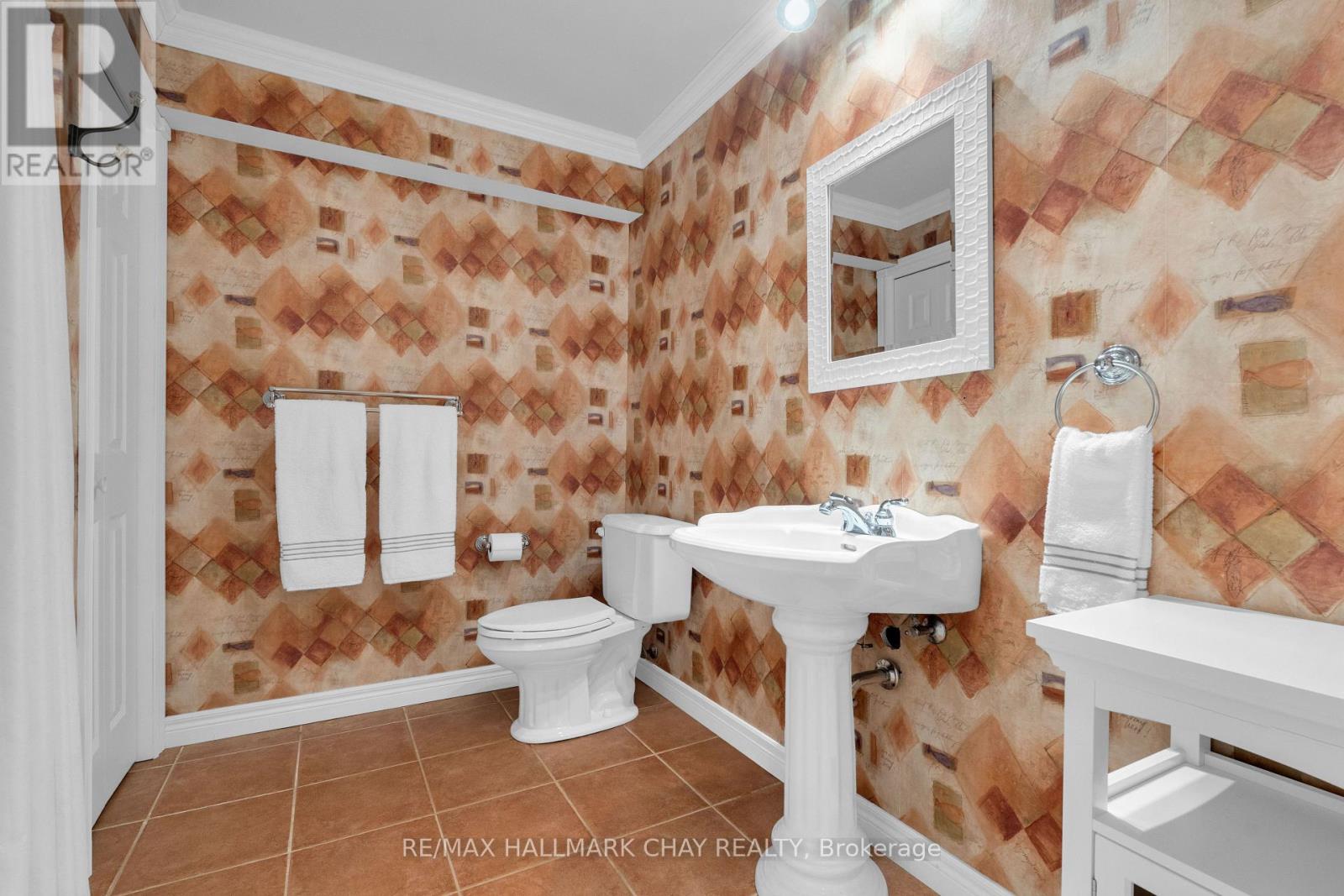 16 CHESTNUT LANE - Image 28