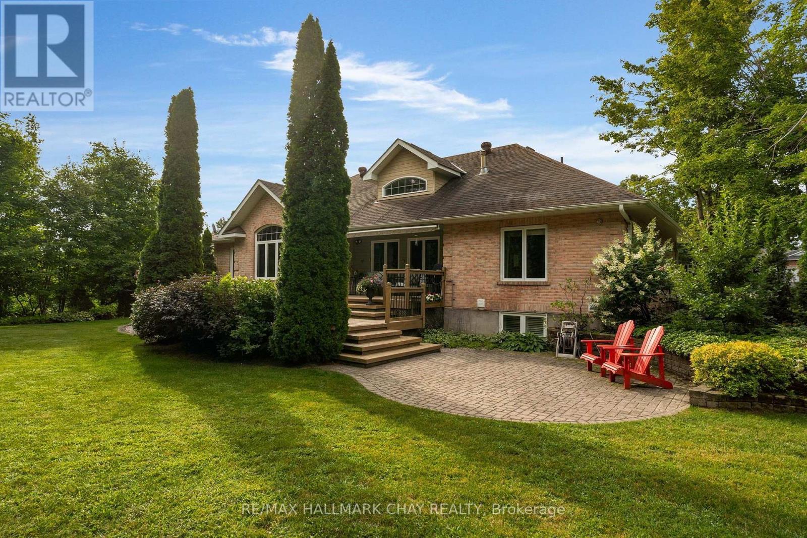 16 CHESTNUT LANE - Image 33