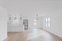 120 Langill Way, Steinbach, MB R5G2Z1 Photo 12