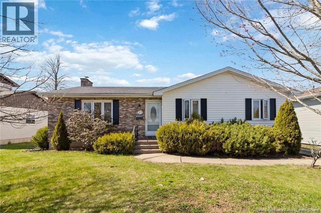27 Woodstone Crescent - 1