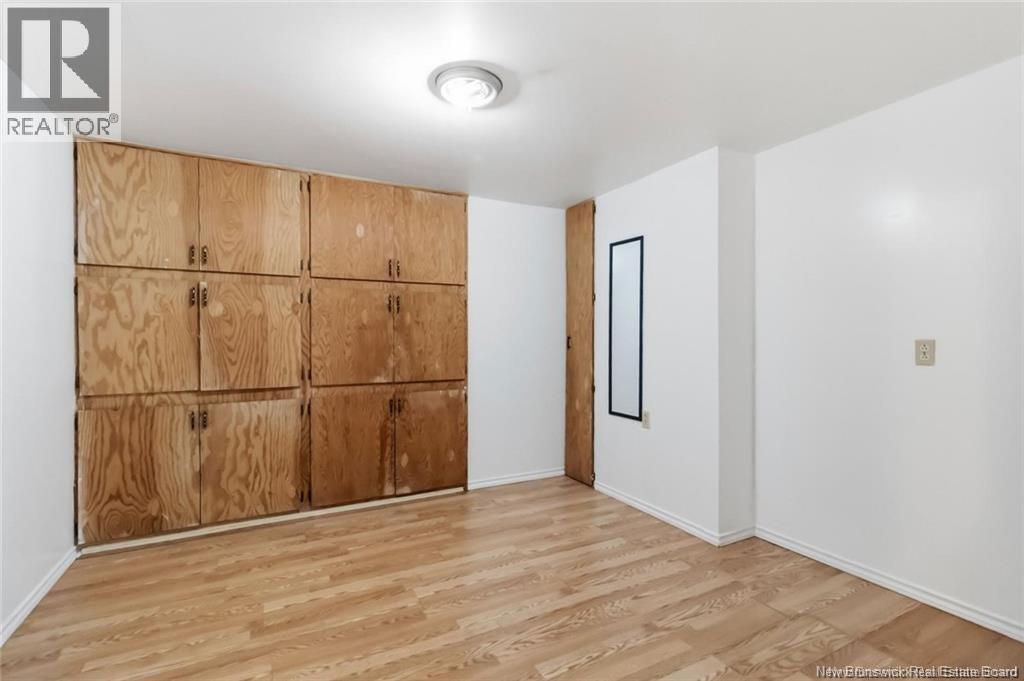 27 Woodstone Crescent - Image 12
