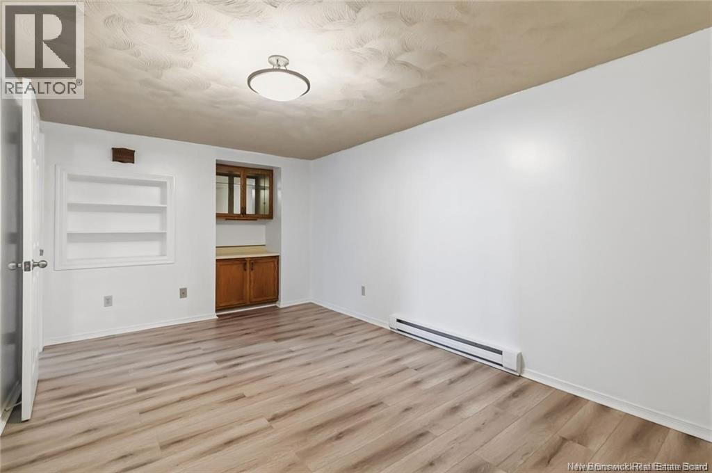 27 Woodstone Crescent - Image 13