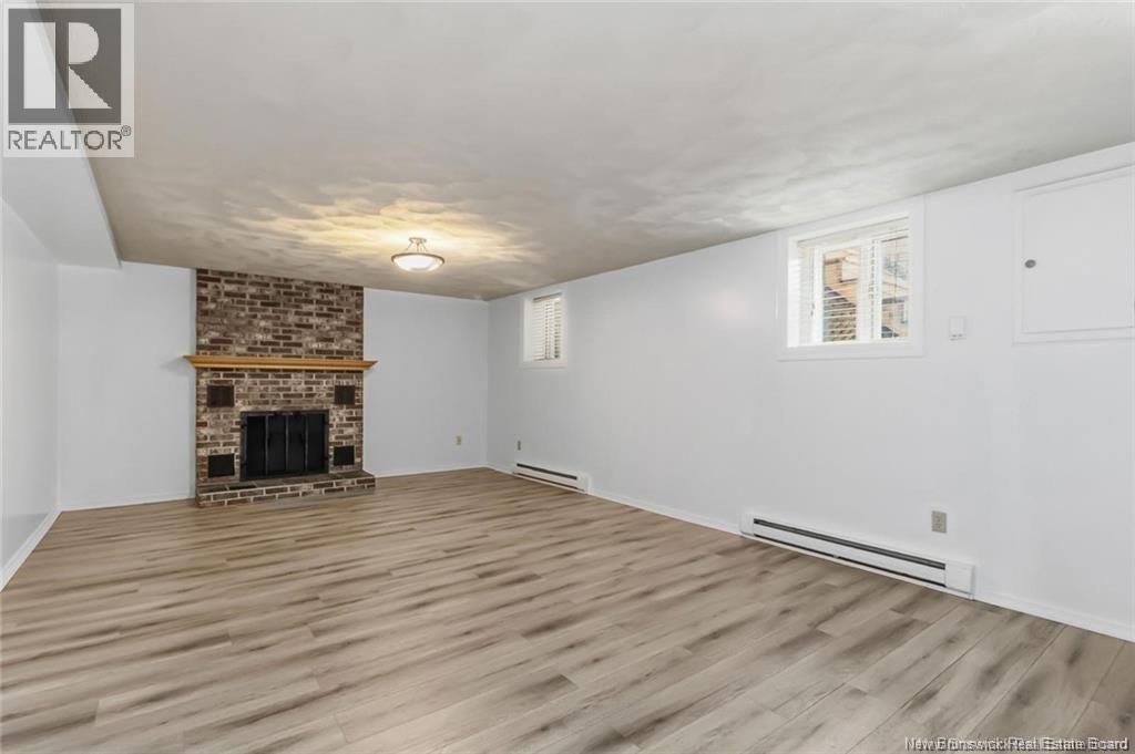 27 Woodstone Crescent - Image 15