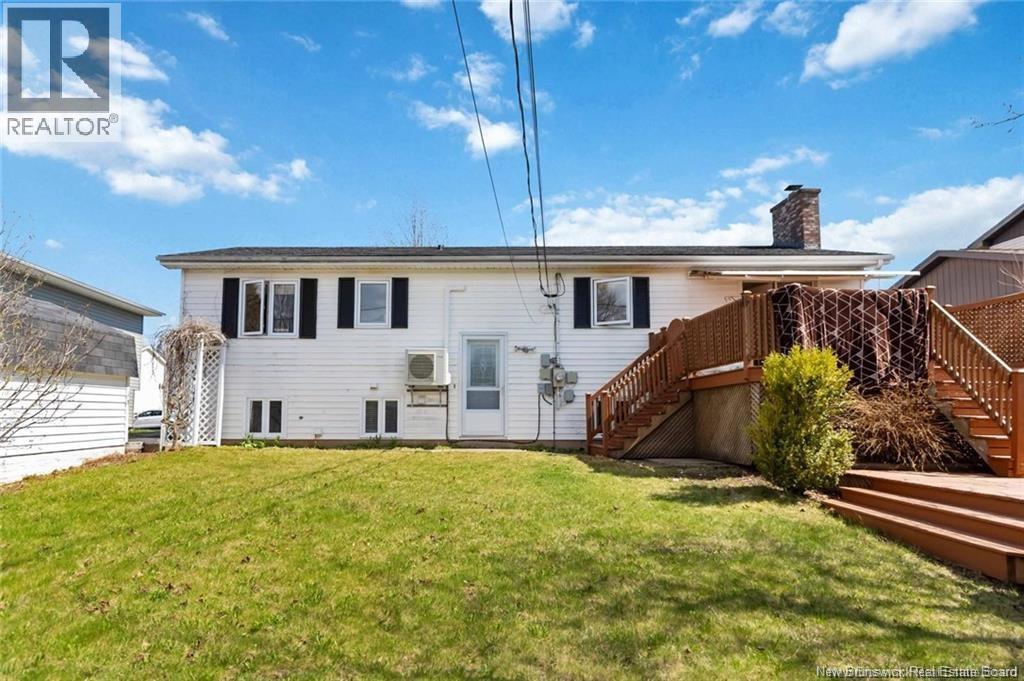 27 Woodstone Crescent - 19